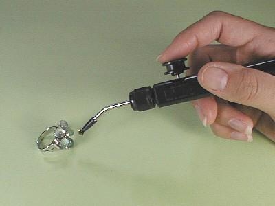 Vacuum Pen (Vacuum Tweezers, Vacuum Wand, Air Pincette) for Jewellers, SMT operators: Ideal for holding pearls, beads, precious stones, diamond melee, SMD components, semiconductor dies, etc. Places a miniature part on the exact place.